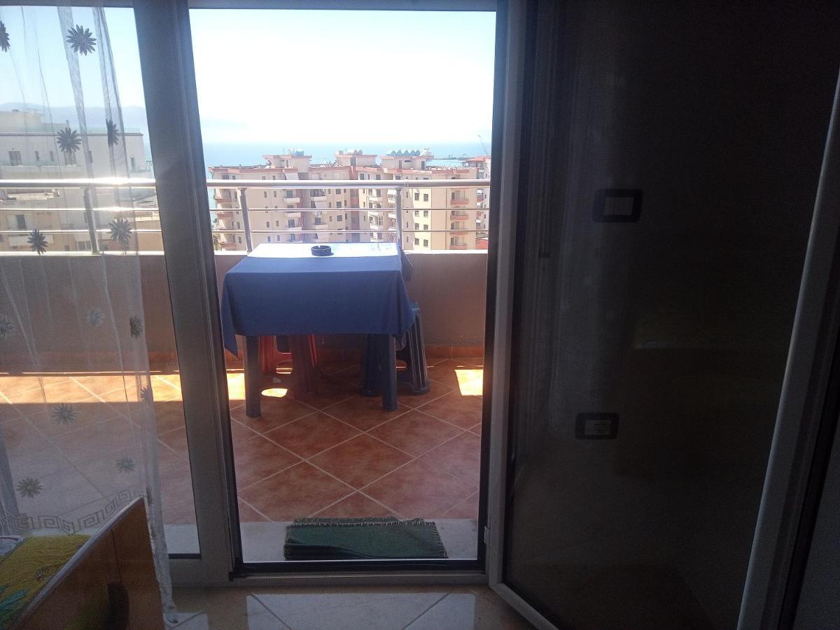 Lindita'S Seaview Appartment Vlore Exterior photo