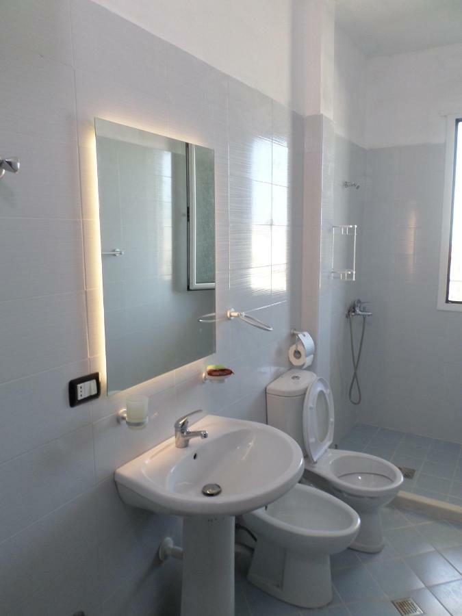 Lindita'S Seaview Appartment Vlore Exterior photo